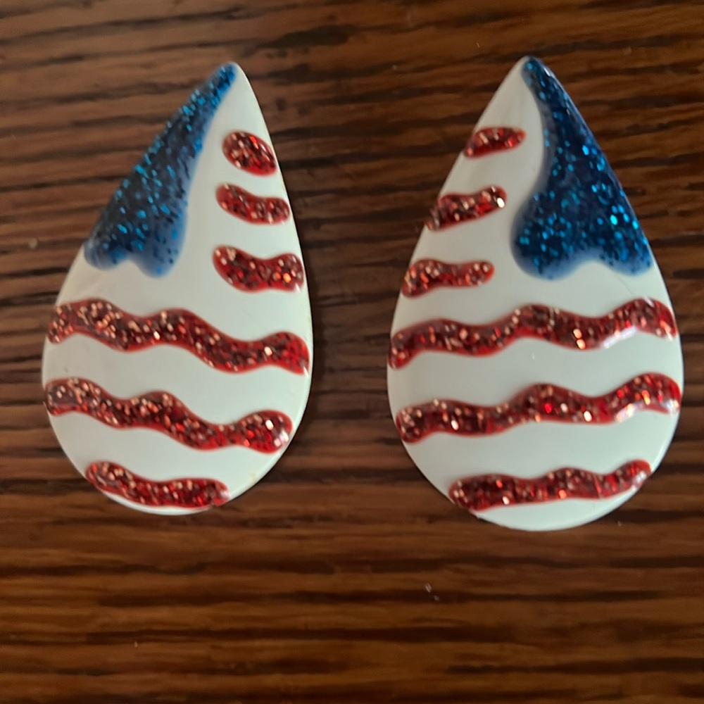Red, white and blue pierced earrings